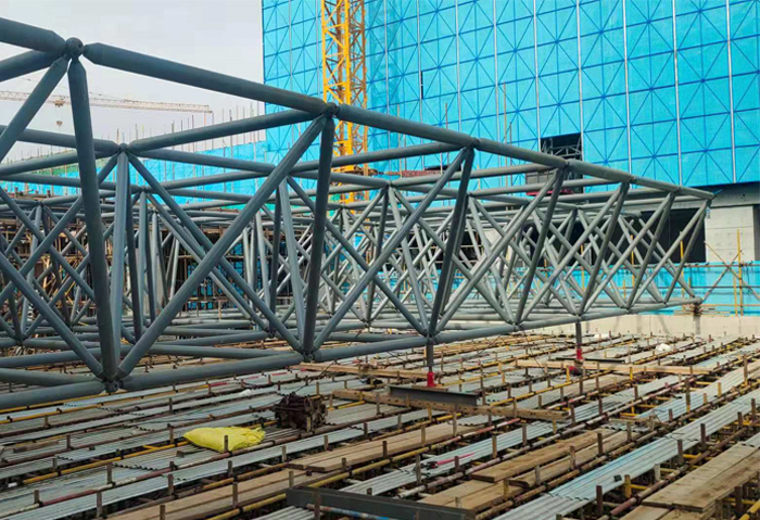 涟源高铁东总部基地2号楼网架